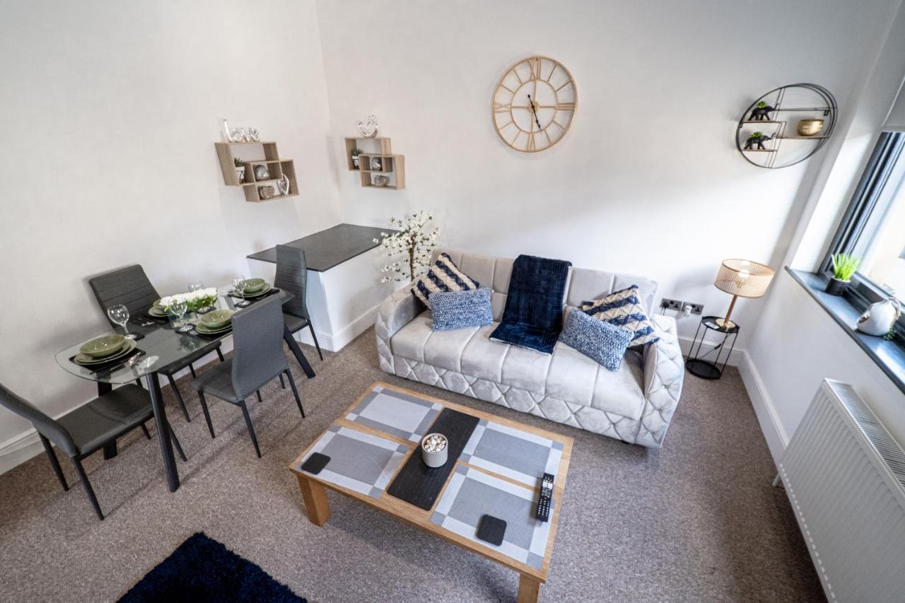 Cozy 1-Bedroom Apartment In The Heart Of Barnsley Town Centre Esterno foto