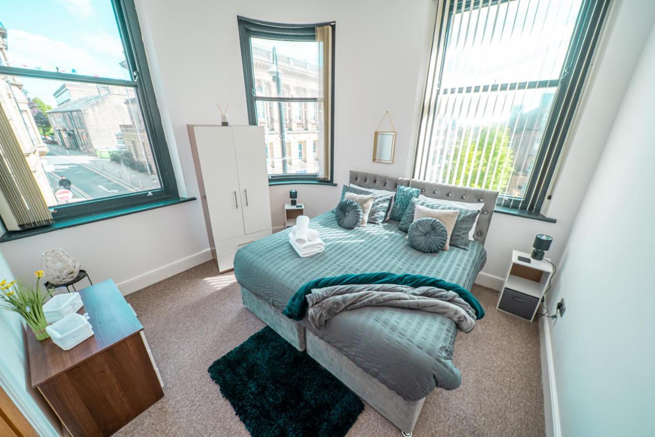 Cozy 1-Bedroom Apartment In The Heart Of Barnsley Town Centre Esterno foto