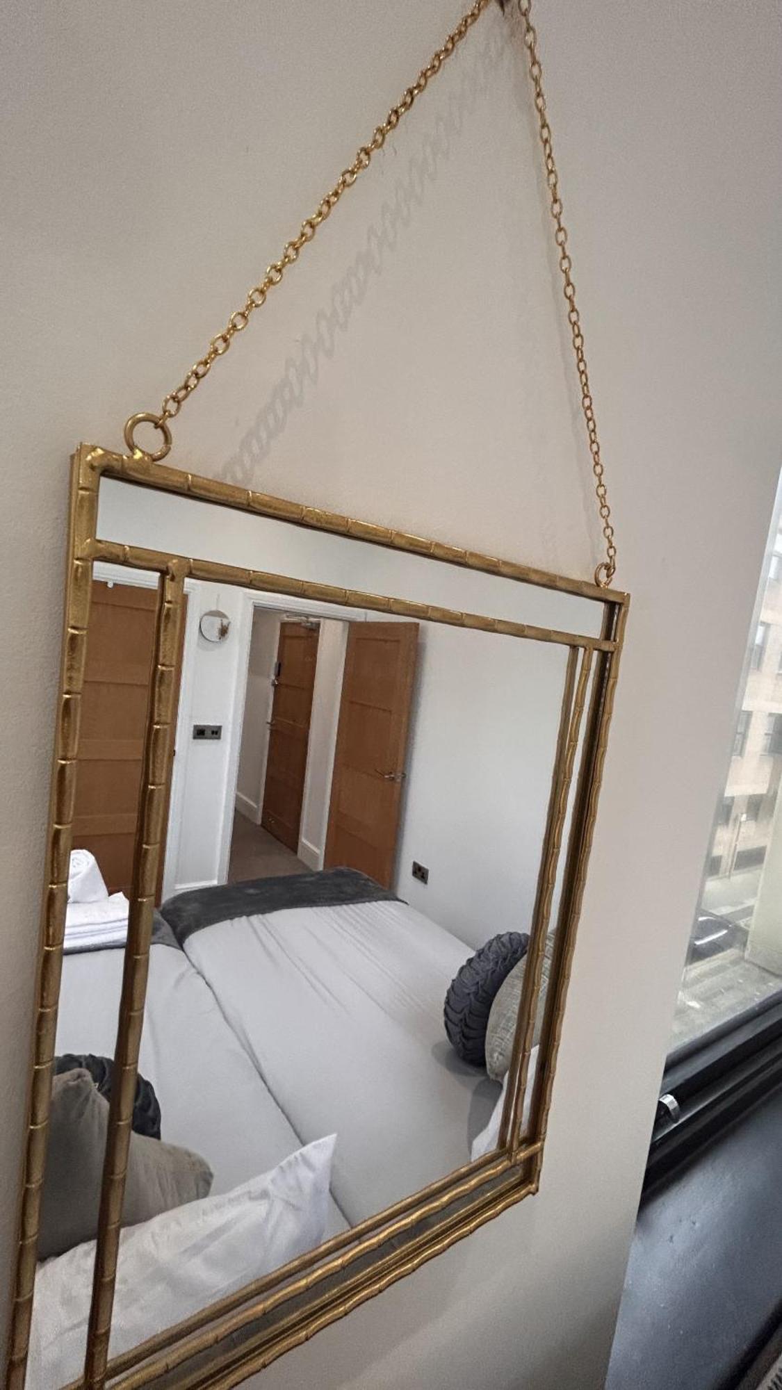 Cozy 1-Bedroom Apartment In The Heart Of Barnsley Town Centre Esterno foto